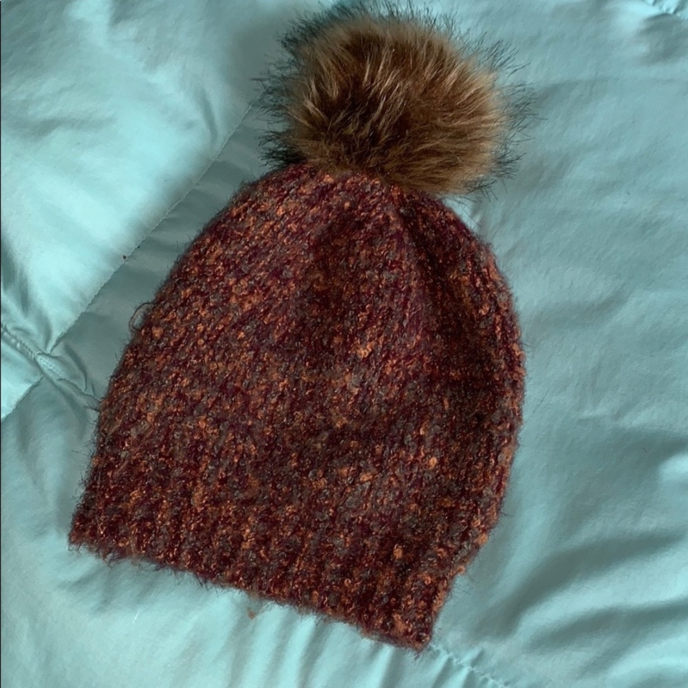 Fashion nova beanie with fur ball on top
